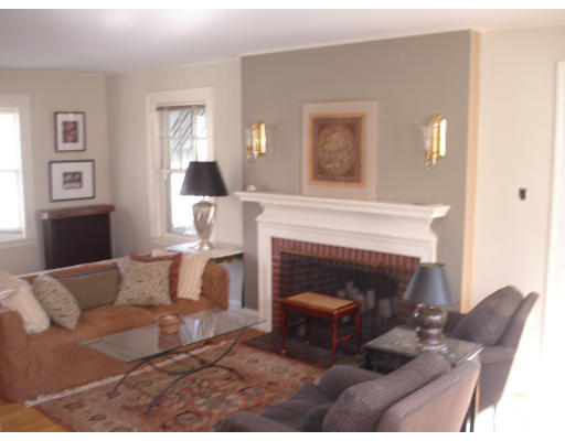 39 Governors Road Milton, MA 02186 - Photo 2 of 13