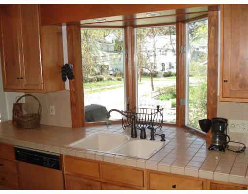 39 Governors Road Milton, MA 02186 - Photo 7 of 13