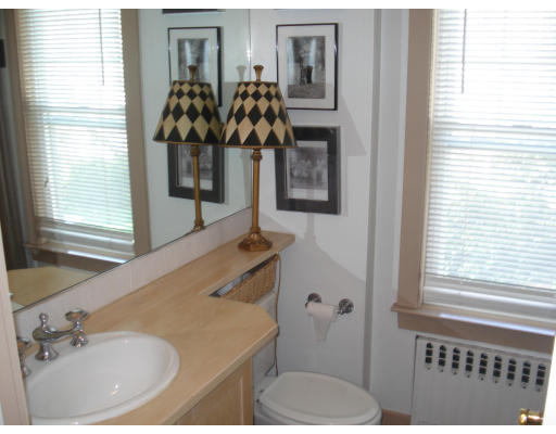 39 Governors Road Milton, MA 02186 - Photo 8 of 13