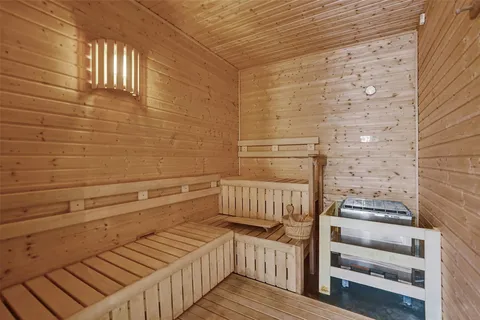 $1,095,000 | 1180 North Federal Highway, Unit 1005, Fort Lauderdale, FL 33304