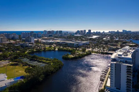 $1,095,000 | 1180 North Federal Highway, Unit 1005, Fort Lauderdale, FL 33304