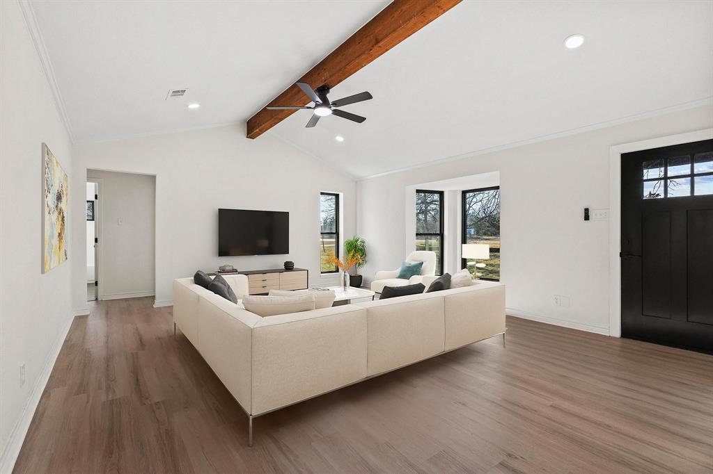 2760 Fm 1897 Bells, TX 75414 - Photo 5 of 34 a living room with furniture and a flat screen tv