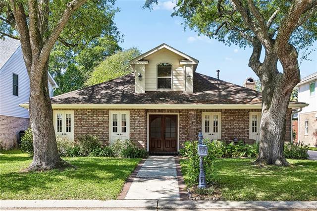 8804 Rosecrest Lane River Ridge, LA 70123 - Photo 2 of 22