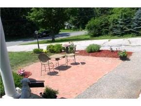 82 Lane Road Derry, NH 03038 - Photo 2 of 5