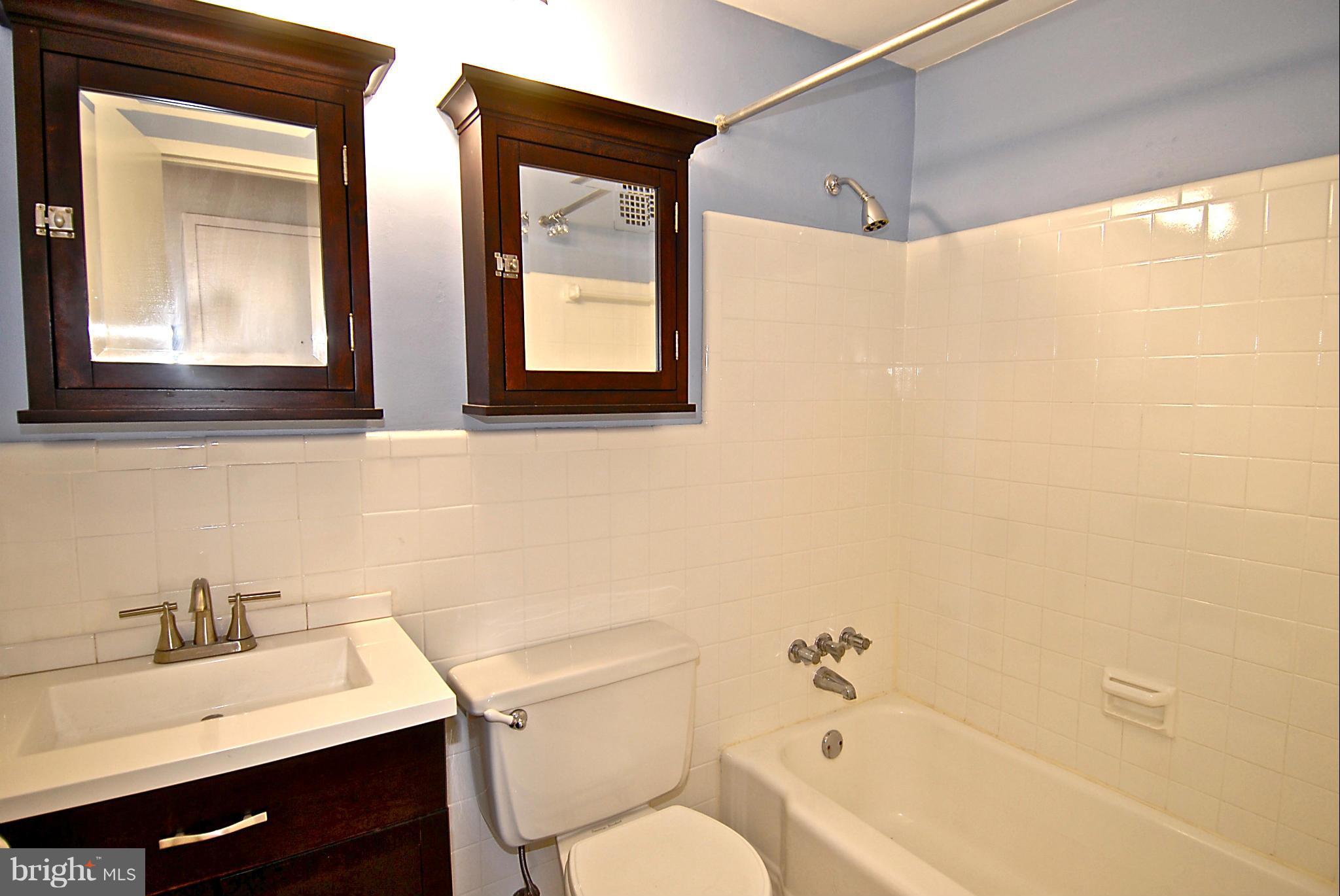 1851 Columbia Road Northwest, Unit 409 Washington, DC 20009 - Photo 15 of 30 Bath