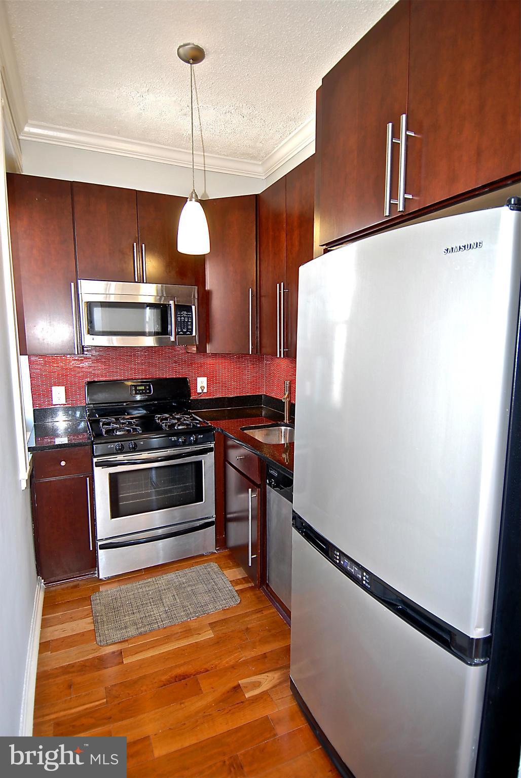1851 Columbia Road Northwest, Unit 409 Washington, DC 20009 - Photo 4 of 30 Kitchen