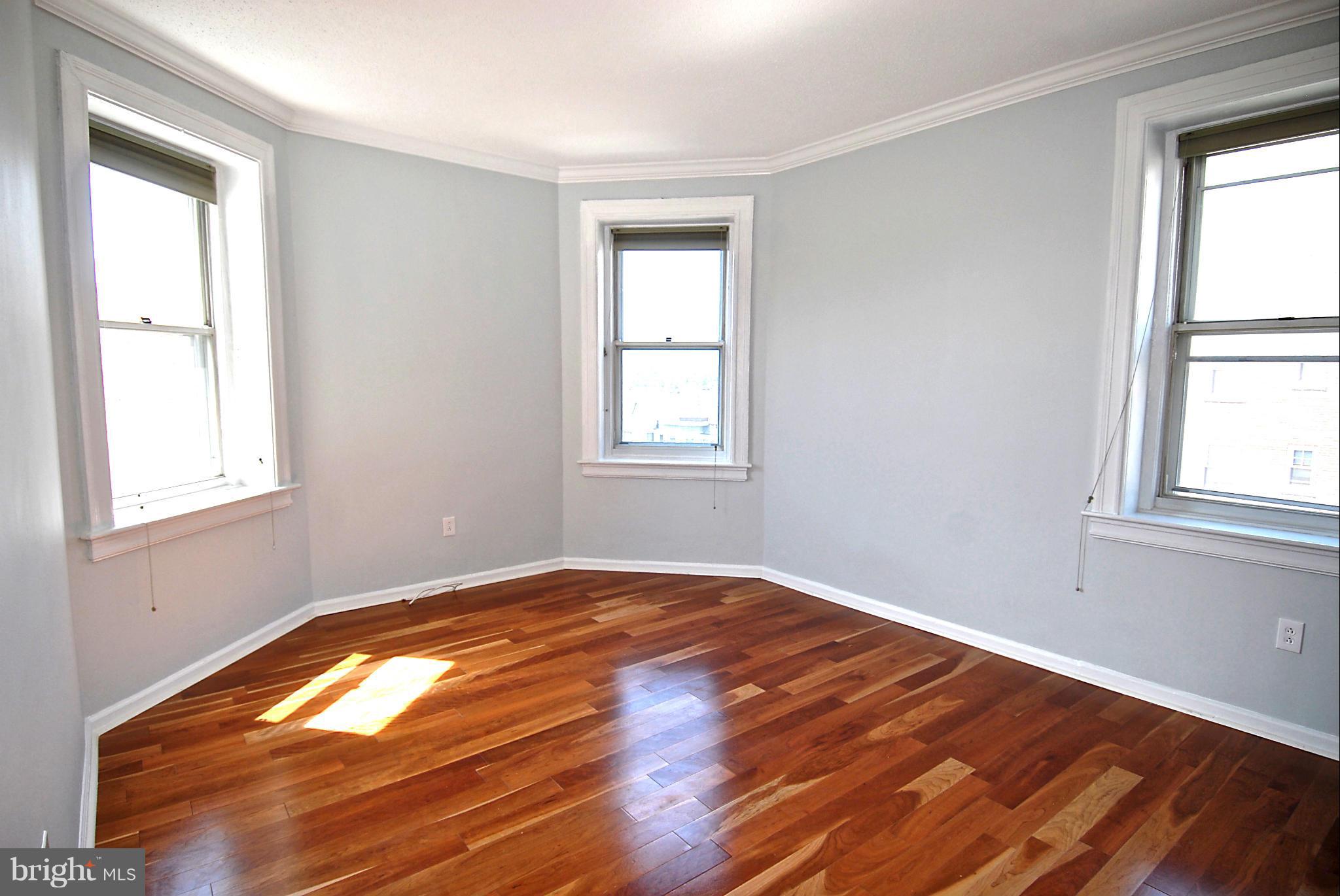 1851 Columbia Road Northwest, Unit 409 Washington, DC 20009 - Photo 6 of 30 Living Room