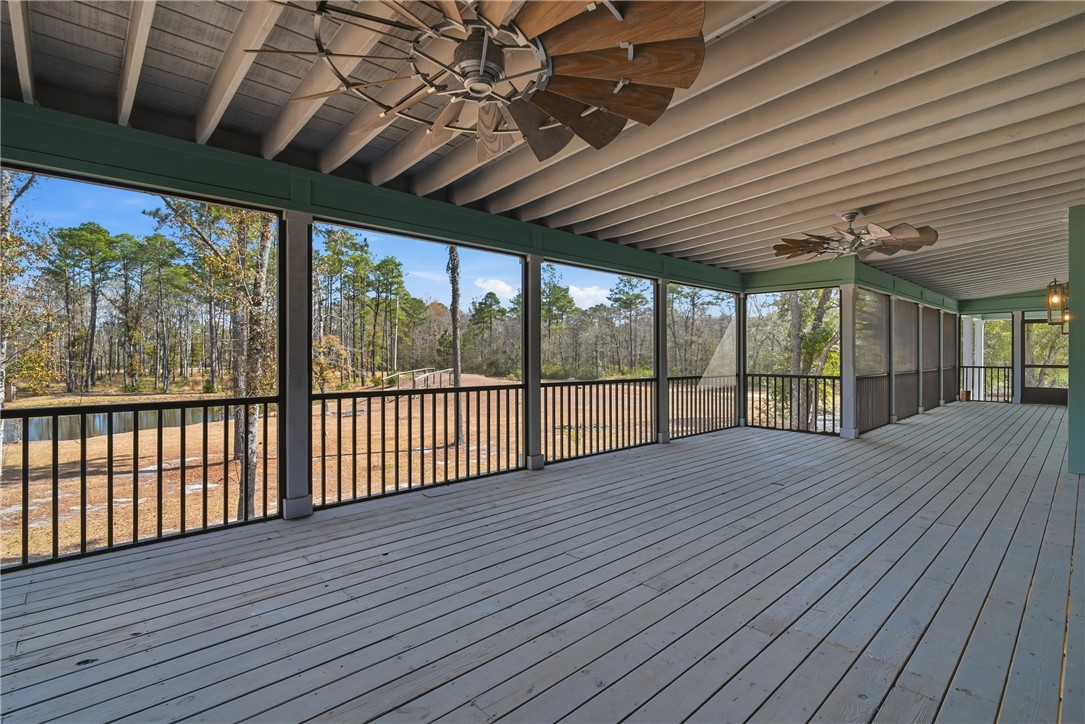 5406 Old Jesup Road Brunswick, GA 31525 - Photo 9 of 46 Back Porch