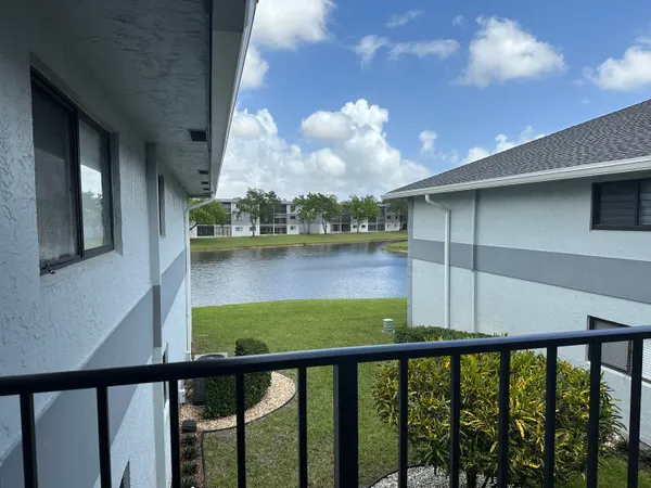 $160,000 | 15235 Lakes Of Delray Boulevard, Unit 308, Delray Beach, FL 33484