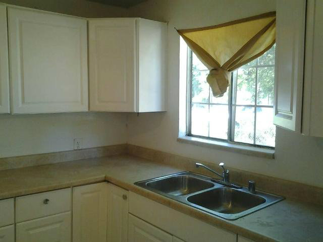 1506 Inyo Avenue Modesto, CA 95358 - Photo 6 of 8 Gallery Image 6
