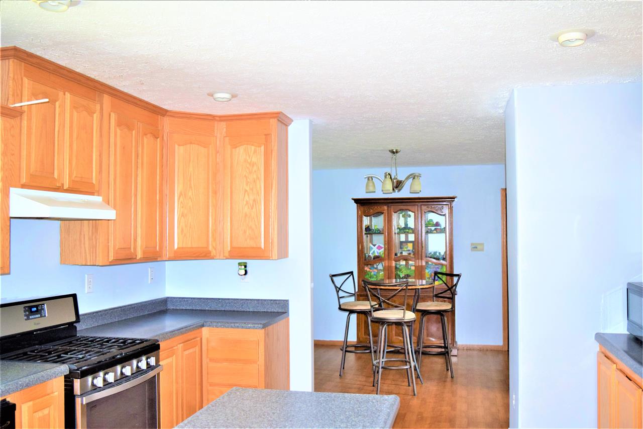 381 North Keystone Road Traverse City, MI 49696 - Photo 6 of 24 1846666-5.JPG