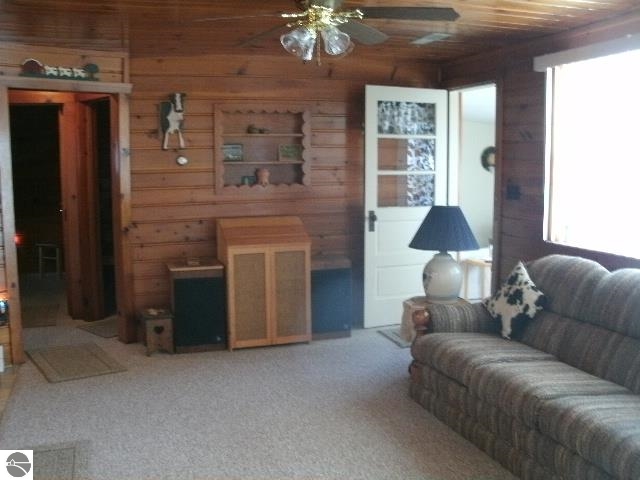 2992 Wolverine Road East Tawas, MI 48730 - Photo 4 of 22 1787593-3.JPG