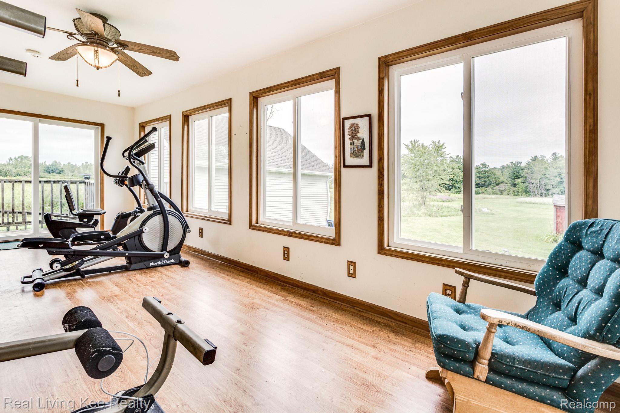 7194 Kilburn Road Jeddo, MI 48032 - Photo 42 of 51 7194 Kilburn Rd (24 of 52).jpg