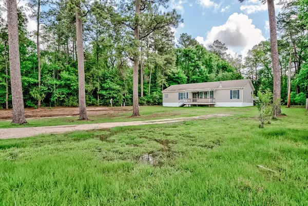 $199,900 | 16741 Highway 69, Warren, TX 77664