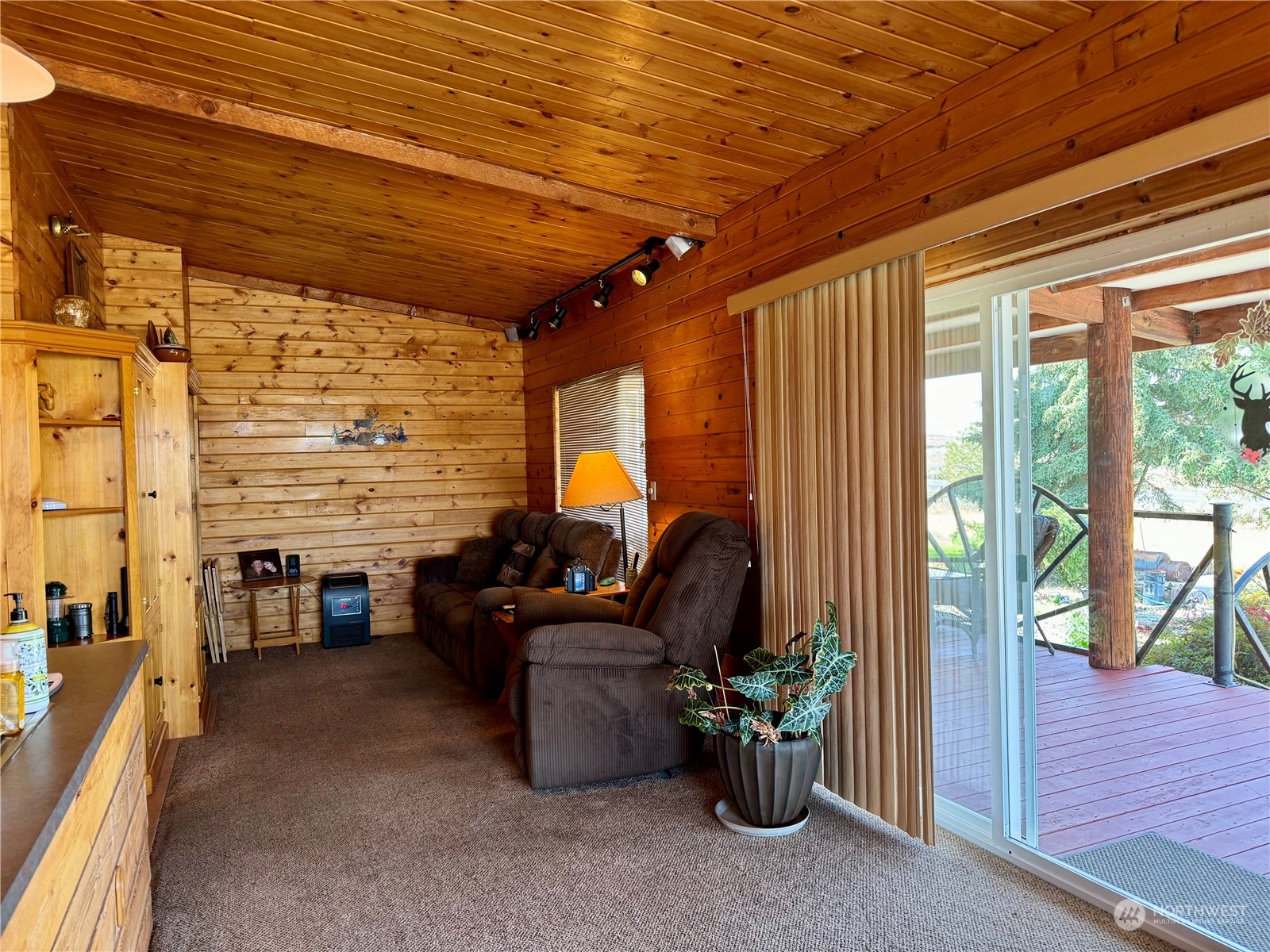 34938 Pinto Ridge Road Northeast Coulee City, WA 99115 - Photo 13 of 40 Gallery Image 13