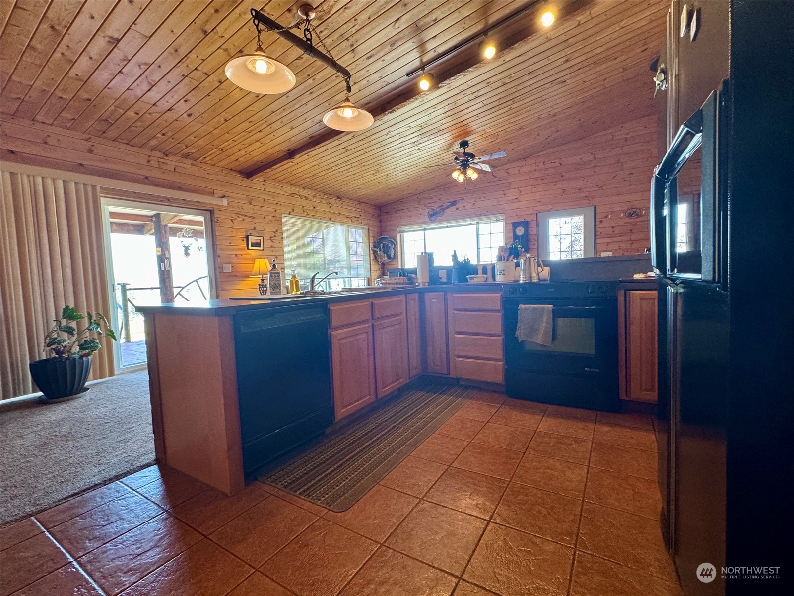 34938 Pinto Ridge Road Northeast Coulee City, WA 99115 - Photo 9 of 40 Gallery Image 9