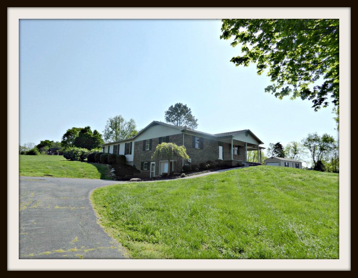 532 Briggs Road Dandridge, TN 37725 - Photo 34 of 34 P1010825F