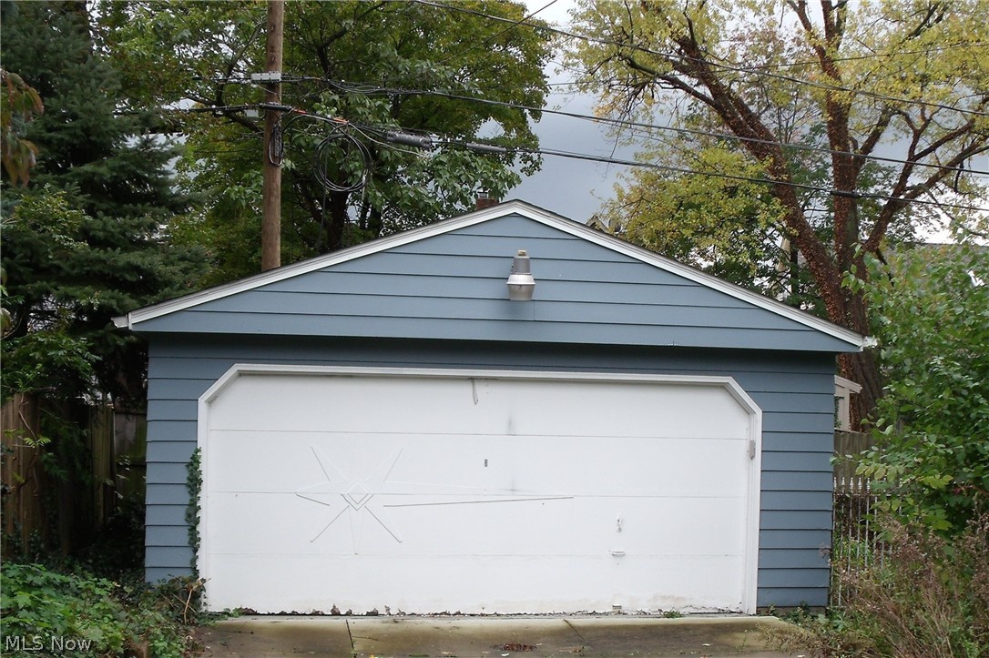 2972 Somerton Road Cleveland, OH 44118 - Photo 22 of 26 Gallery Image 22