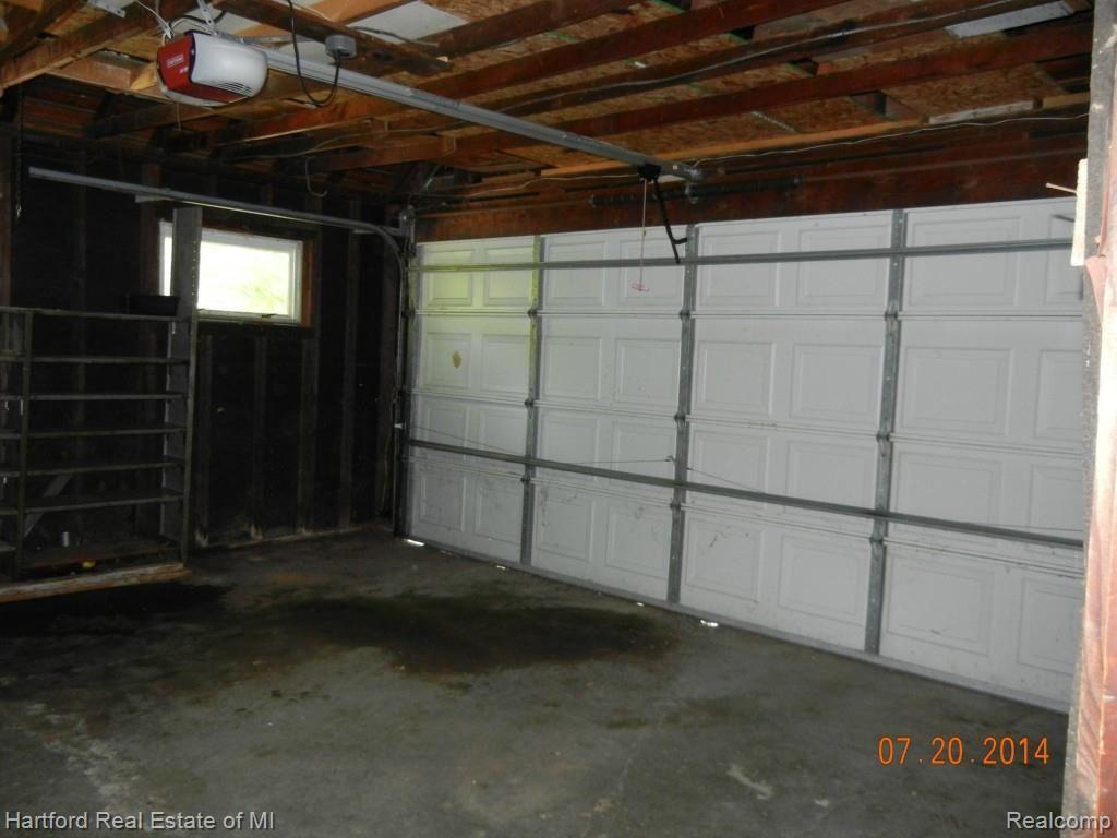 26120 Springland Street Farmington, MI 48334 - Photo 28 of 28 Inside garage