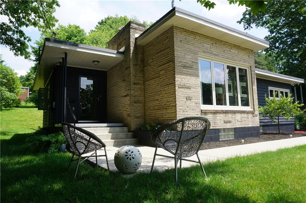 128 Teakwood Road Butler, PA 16001 - Photo 21 of 23 CONTEMPORARY DESIGN ELEMENTS INSIDE AND OUT