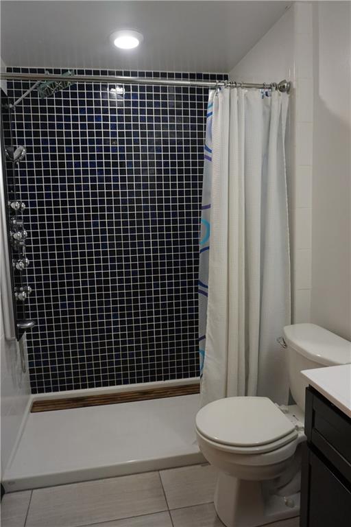 128 Teakwood Road Butler, PA 16001 - Photo 9 of 23 MAIN FLOOR BATH WITH A RAIN SHOWER HEAD