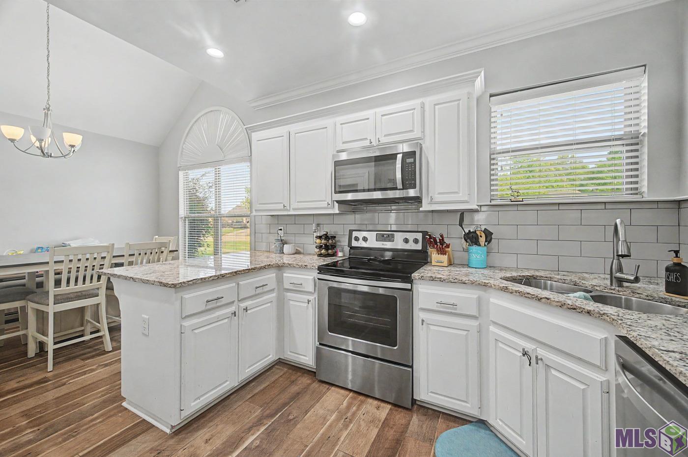 9305 Rue De Benoit Denham Springs, LA 70706 - Photo 5 of 17 Gallery Image 5