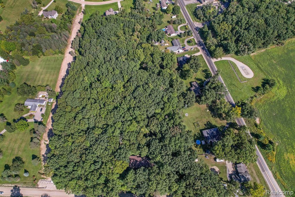2889 Beck Road Howell, MI 48843 - Photo 33 of 41