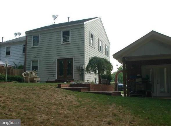 7458 Colton Lane Manassas, VA 20109 - Photo 6 of 13 Exterior (Rear)
