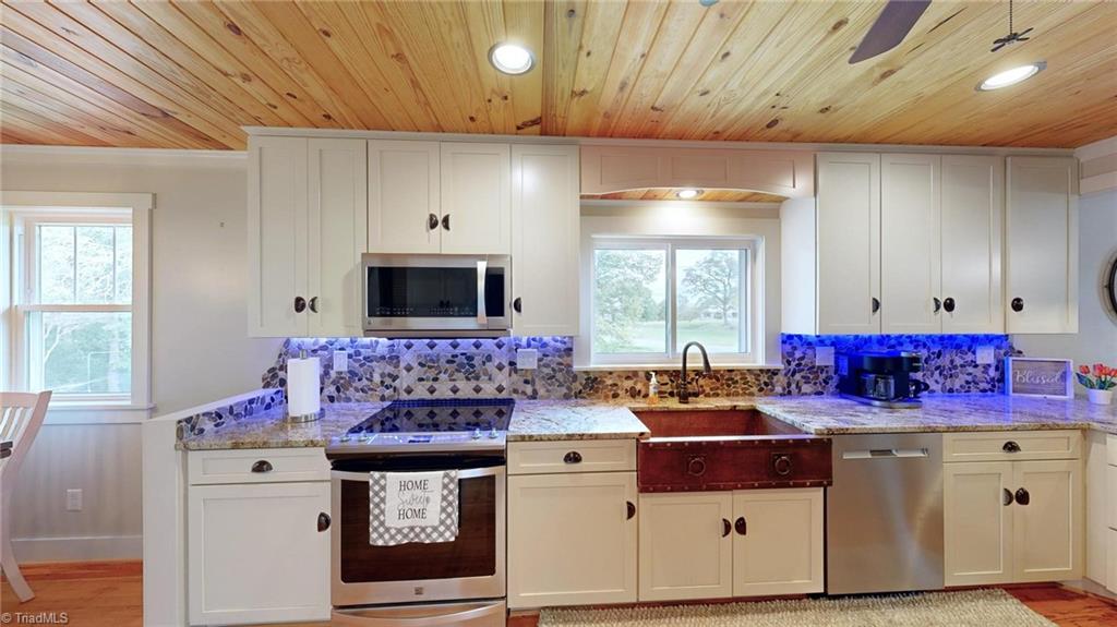 723 Ed Sink Road Thomasville, NC 27360 - Photo 13 of 48 Gallery Image 13