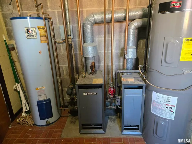 $130,000 | 25-27 Argonne Drive, Canton, IL 61520