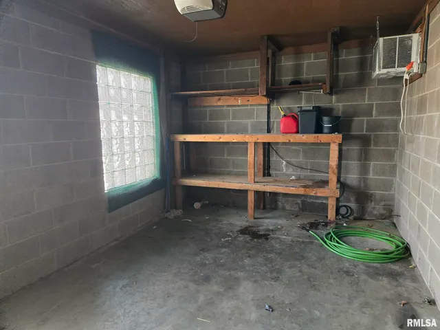 $130,000 | 25-27 Argonne Drive, Canton, IL 61520