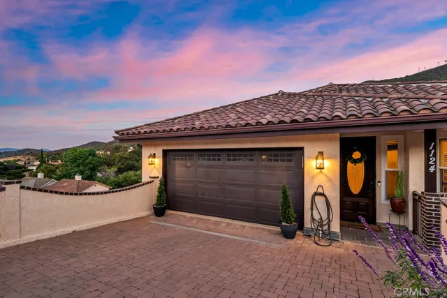 $1,269,000 | 1124 Kathleen Drive, Newbury Park, CA 91320