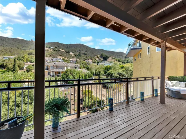 $1,269,000 | 1124 Kathleen Drive, Newbury Park, CA 91320