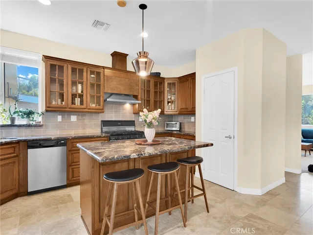 $1,269,000 | 1124 Kathleen Drive, Newbury Park, CA 91320