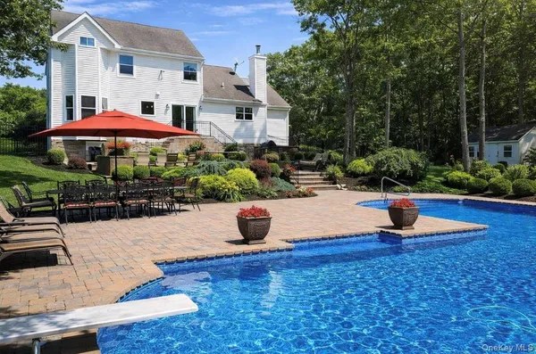 $7,995 | 10 Messina Avenue, Center Moriches, NY 11934