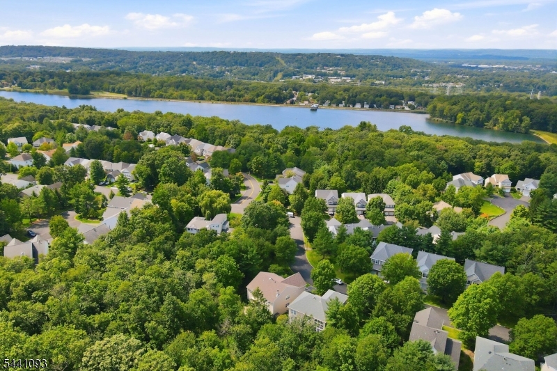 2 Stone Ridge Court Little Falls, NJ 07424 - Photo 46 of 48 Gallery Image 46