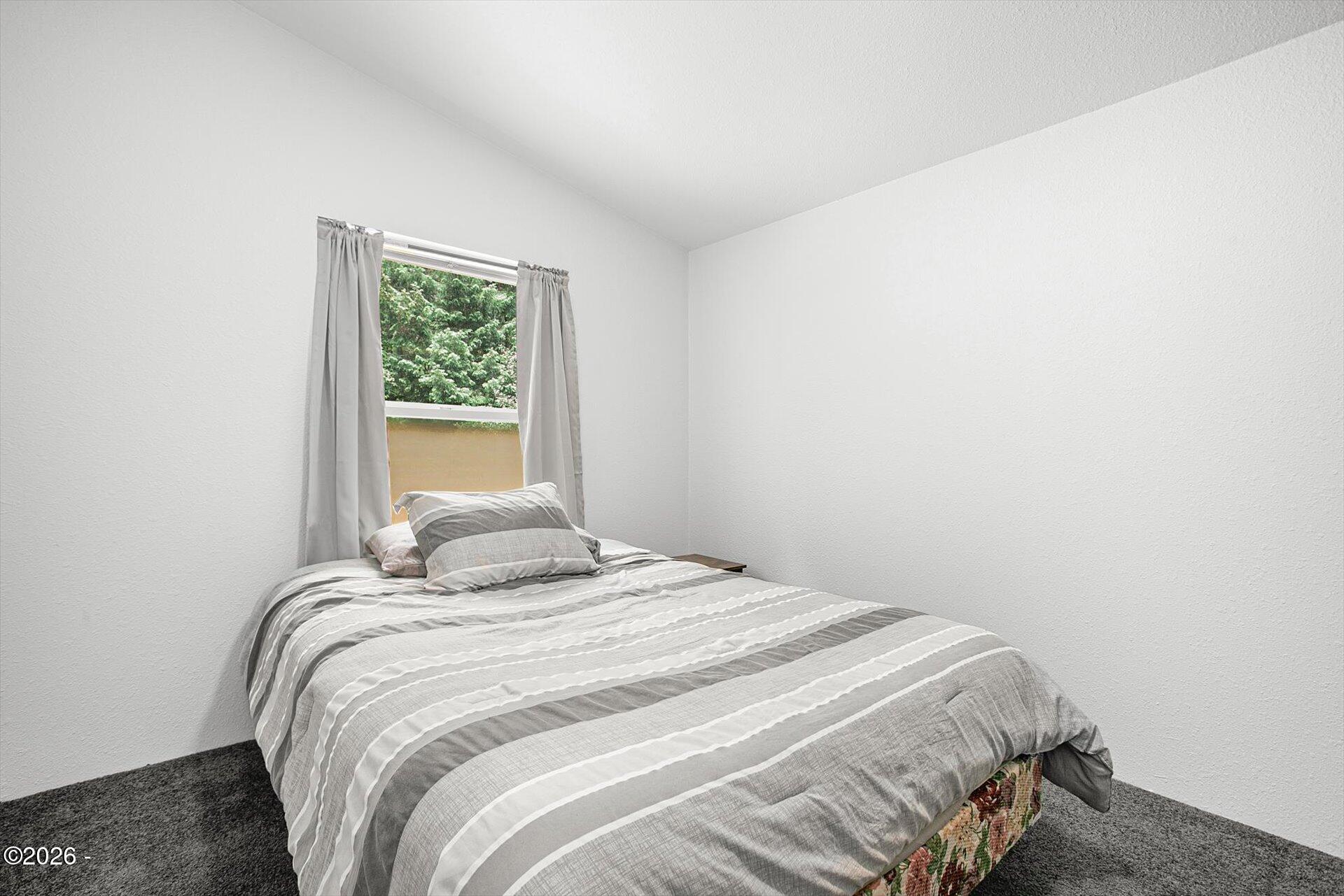 3909 North Bayview Road Waldport, OR 97394 - Photo 20 of 44 Guest Bedroom Main Level