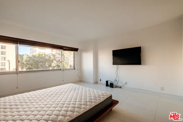 $5,500 | 10450 Wilshire Boulevard, Unit 2G, Los Angeles, CA 90024