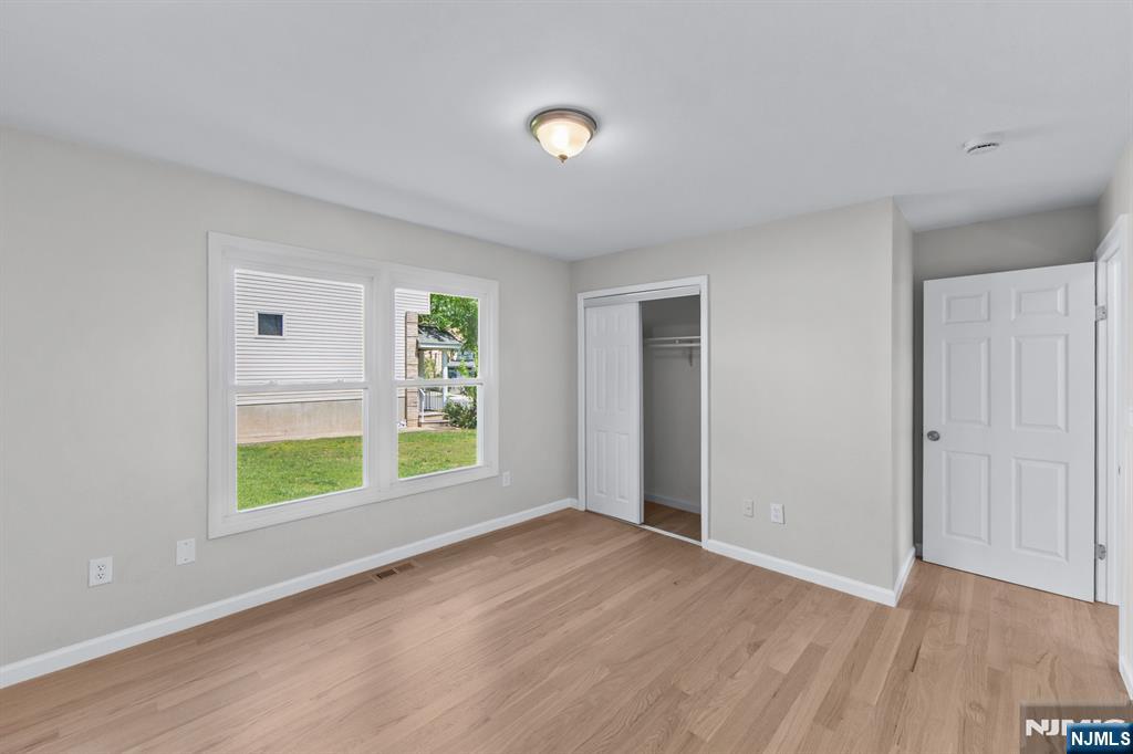 195 Van Winkle Street East Rutherford, NJ 07073 - Photo 21 of 47