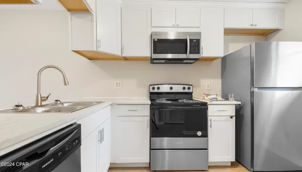 $1,400 | 5113 East 10th Street, Unit A B C D, Panama City, FL 32404