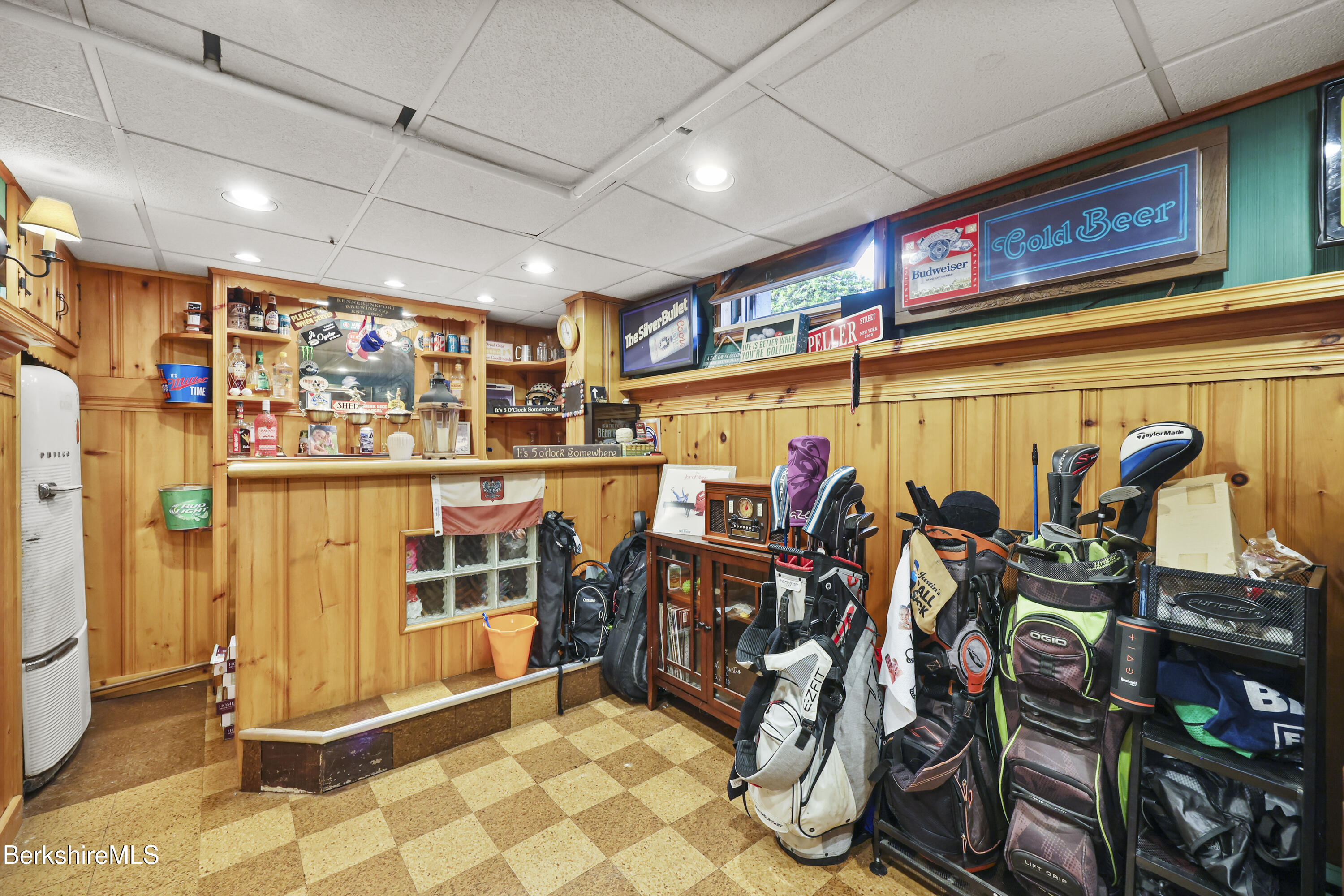 60 Willow Street Adams, MA 01220 - Photo 18 of 31 Bar room