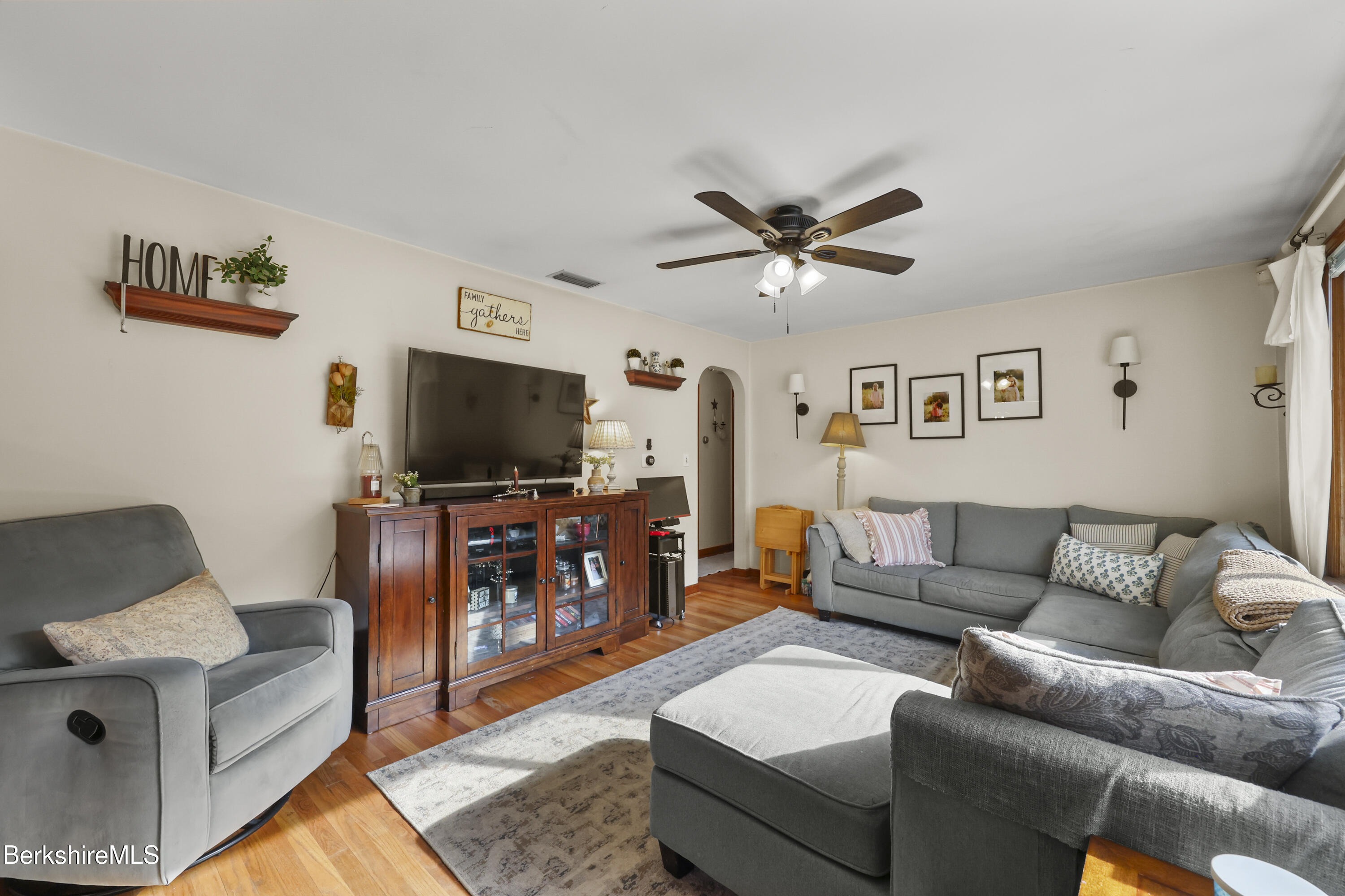 60 Willow Street Adams, MA 01220 - Photo 3 of 31 Living Room