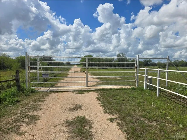 $2,600,000 | 600 County Road 305, Encino, TX 78353
