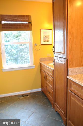9329 Spring Water Path Jessup, MD 20794 - Photo 1 of 30 Bath