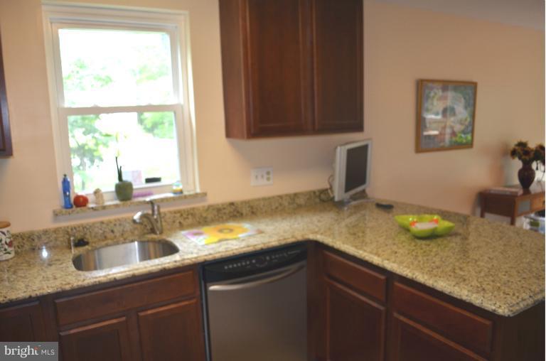 9329 Spring Water Path Jessup, MD 20794 - Photo 22 of 30 Kitchen