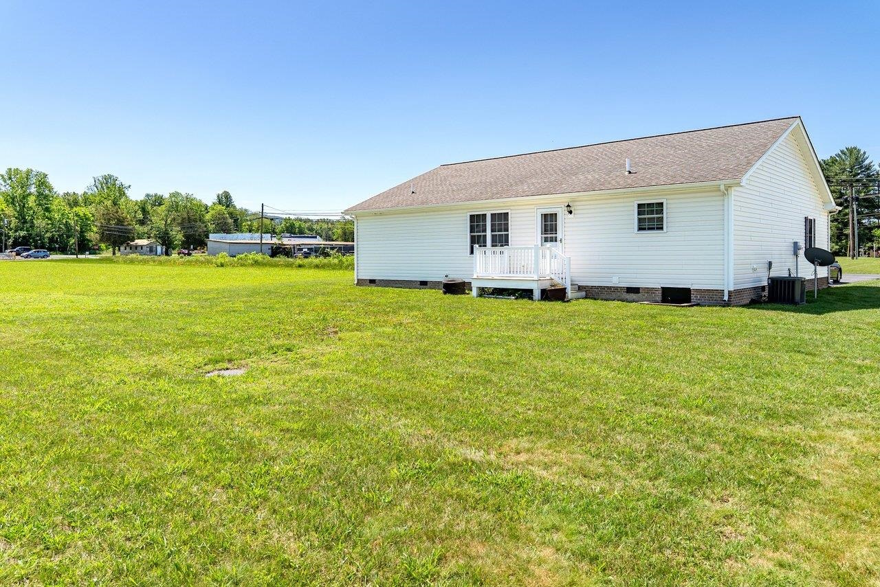 106 7th Street Grottoes, VA 24441 - Photo 43 of 46