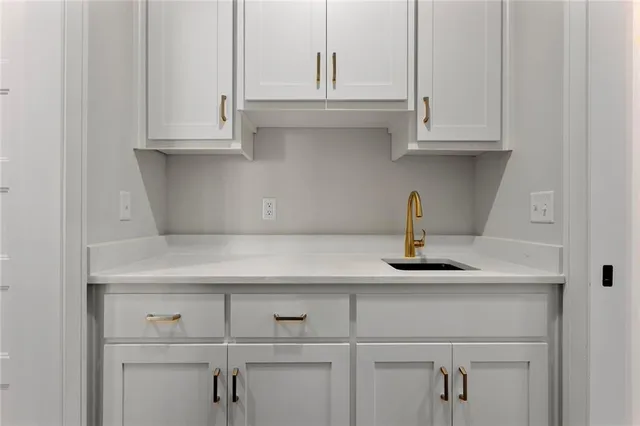 $844,620 | 11275 South Gleason Road, Olathe, KS 66061