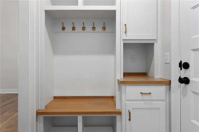 $844,620 | 11275 South Gleason Road, Olathe, KS 66061