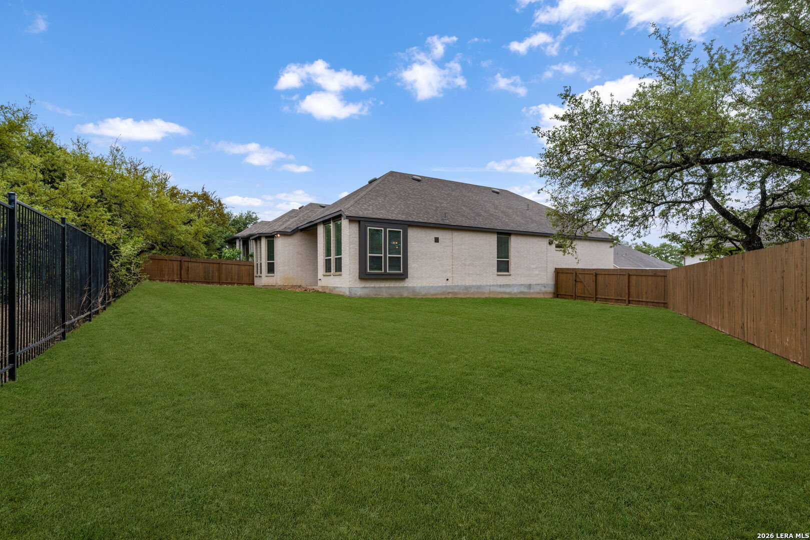 3146 Stokesay Bulverde, TX 78163 - Photo 30 of 30 a house view with a garden space