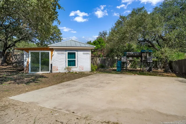 $2,850 | 13510 Mt Olympus, Universal City, TX 78148